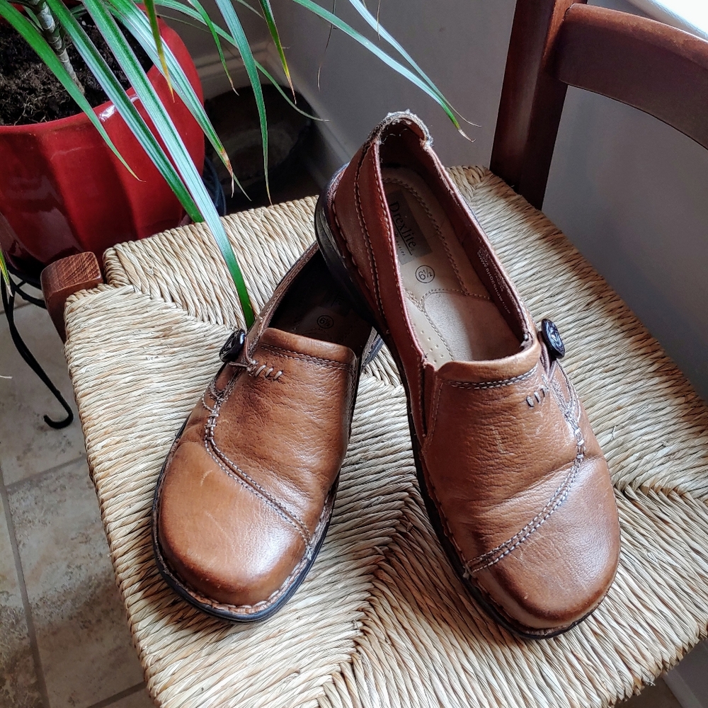 Drexlite Woman's Leather slip on loafers shoes